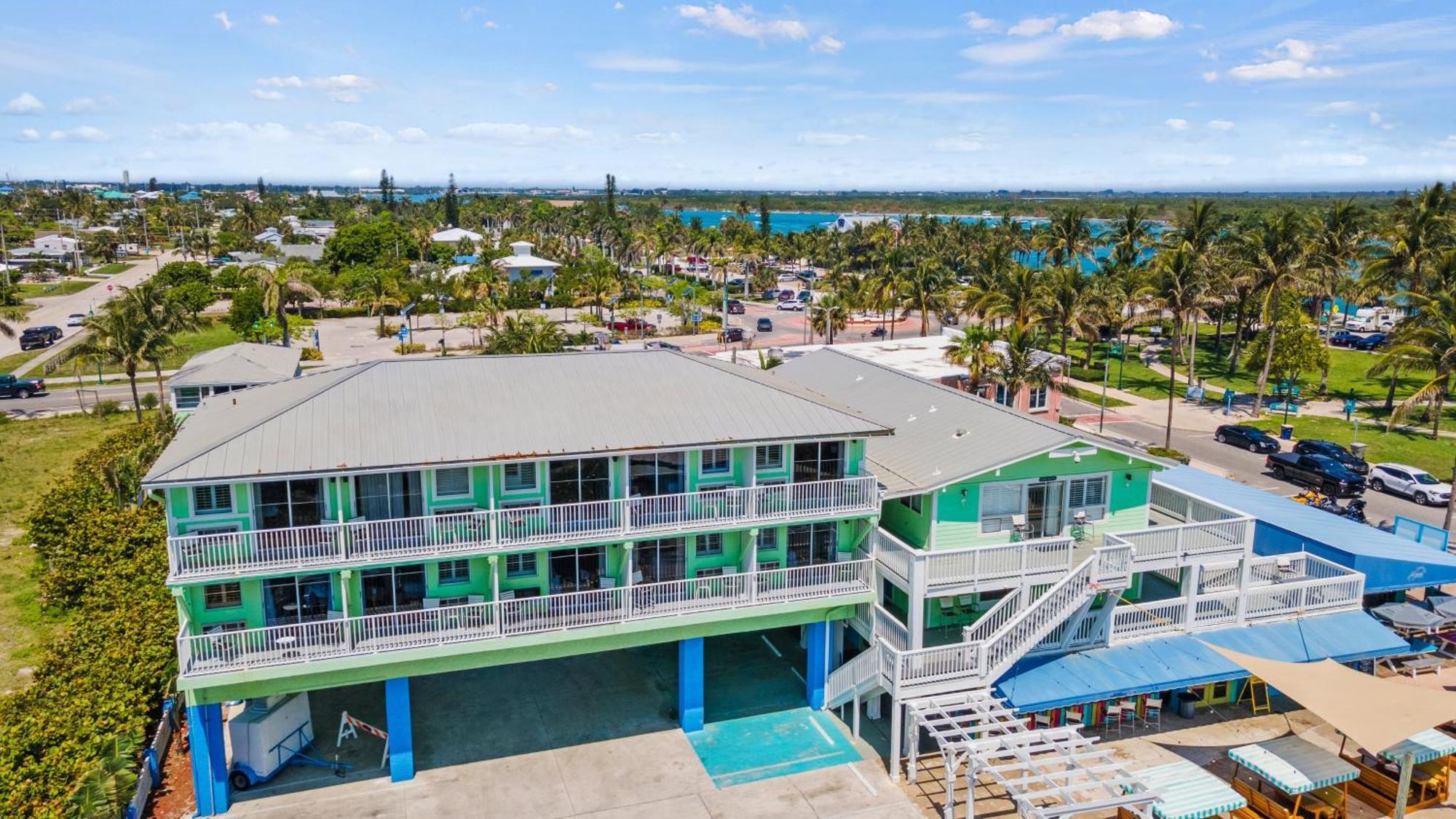 Oceanfront Inn, Private Balcony, 2 Full Beds #16 Fort Pierce Esterno foto