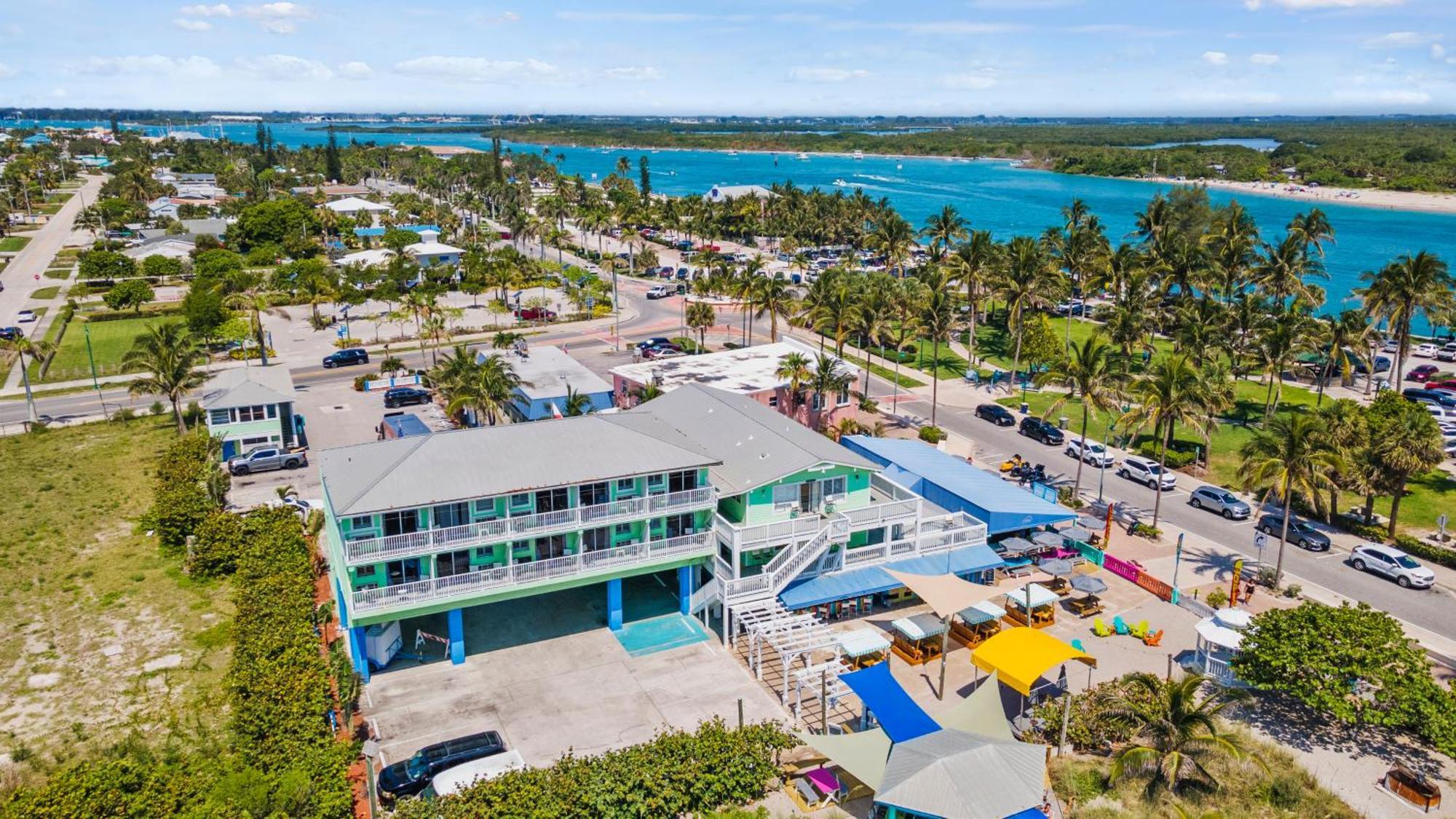 Oceanfront Inn, Private Balcony, 2 Full Beds #16 Fort Pierce Esterno foto
