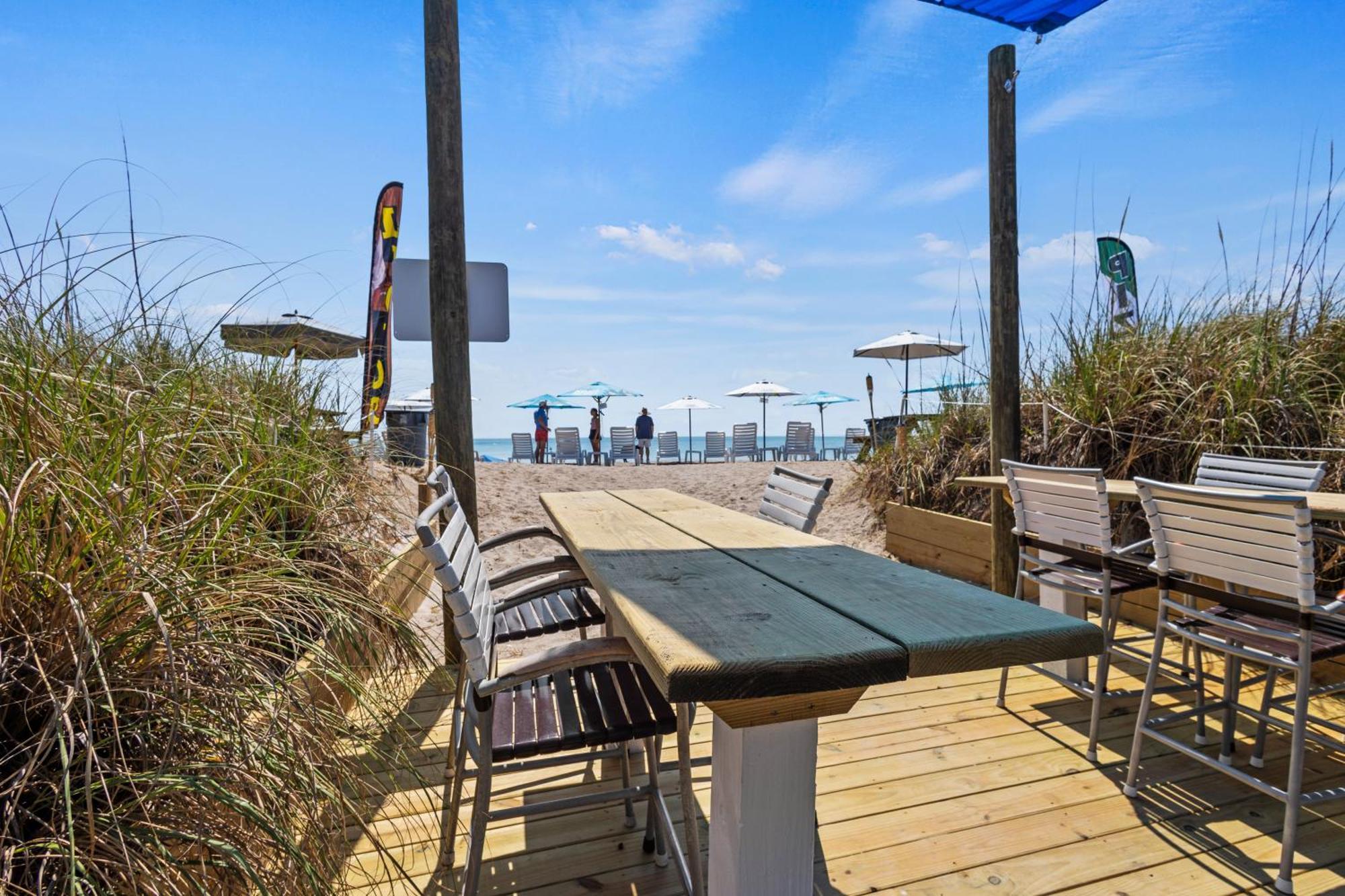 Oceanfront Inn, Private Balcony, 2 Full Beds #16 Fort Pierce Esterno foto